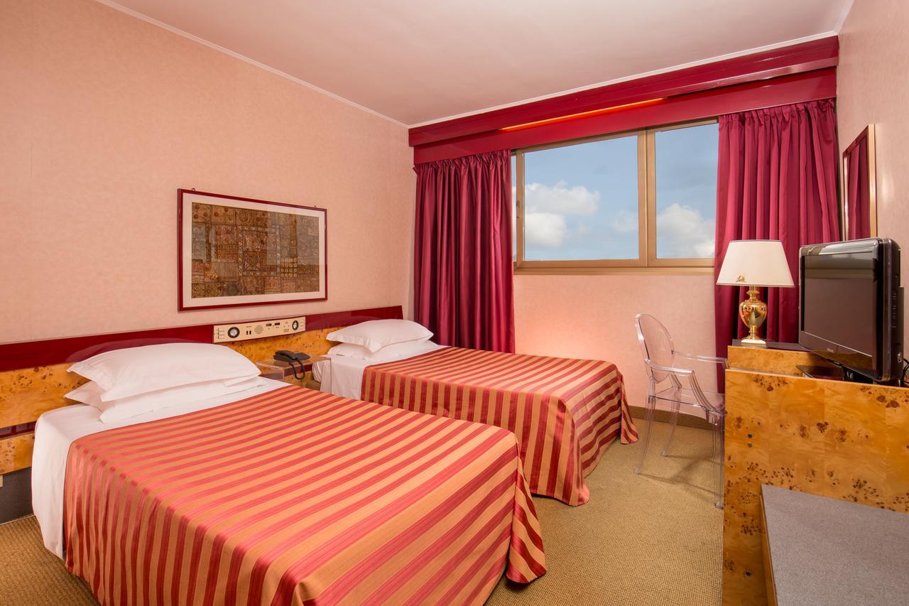 Enea Hotel Pomezia Ngoại thất bức ảnh