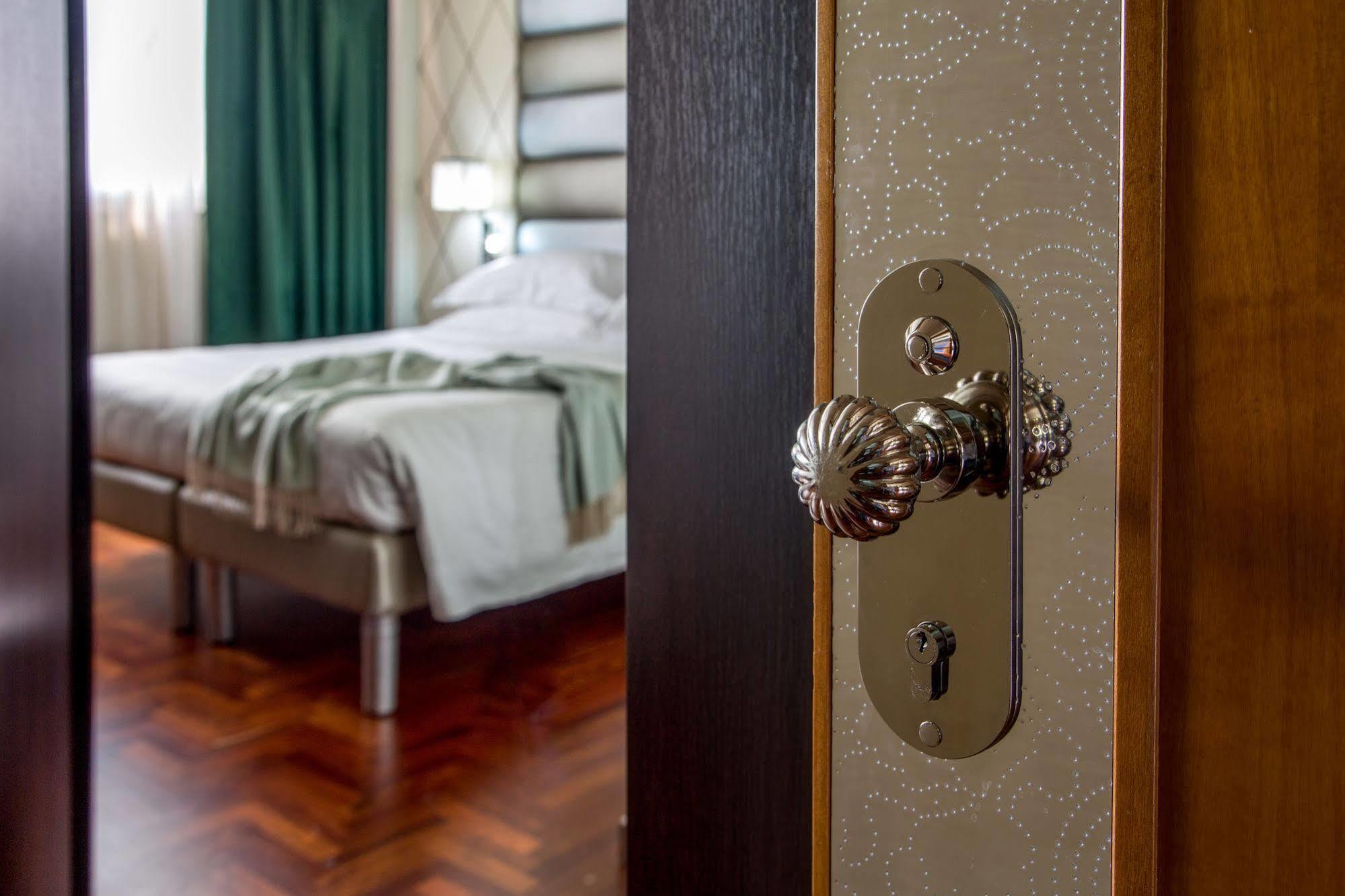 Enea Hotel Pomezia Ngoại thất bức ảnh