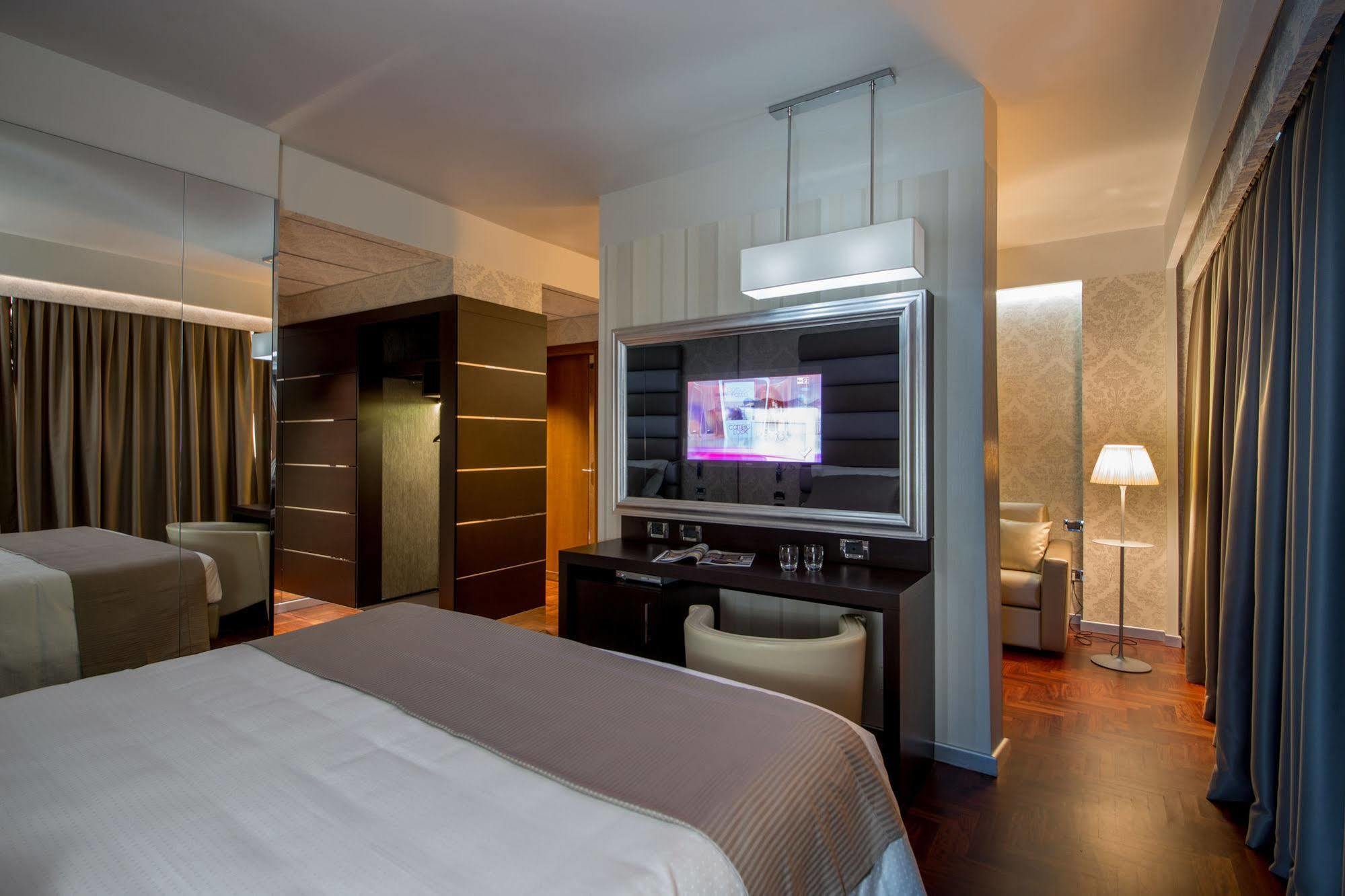 Enea Hotel Pomezia Ngoại thất bức ảnh